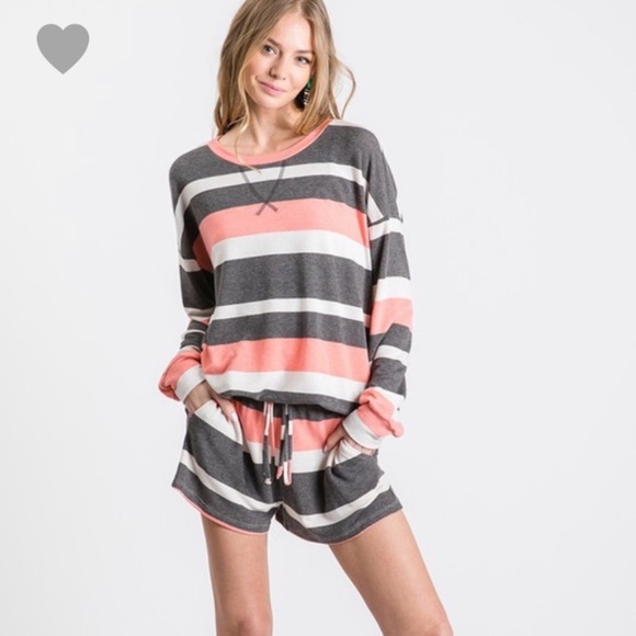 🌪THE 2-PIECE ULTIMATE LOUNGE SET! - Picture 7 of 7